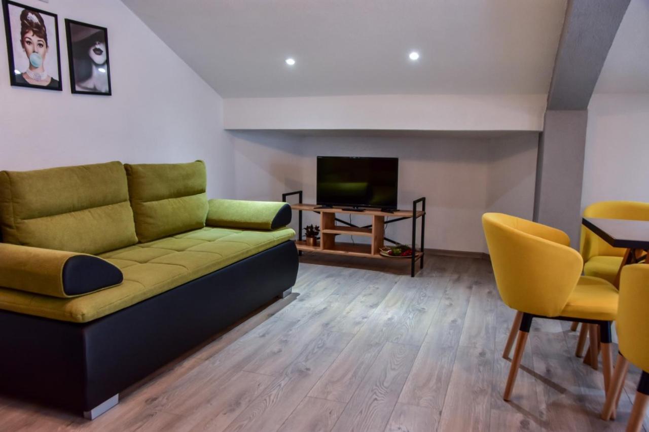 Papi Apartments Kruševo Buitenkant foto