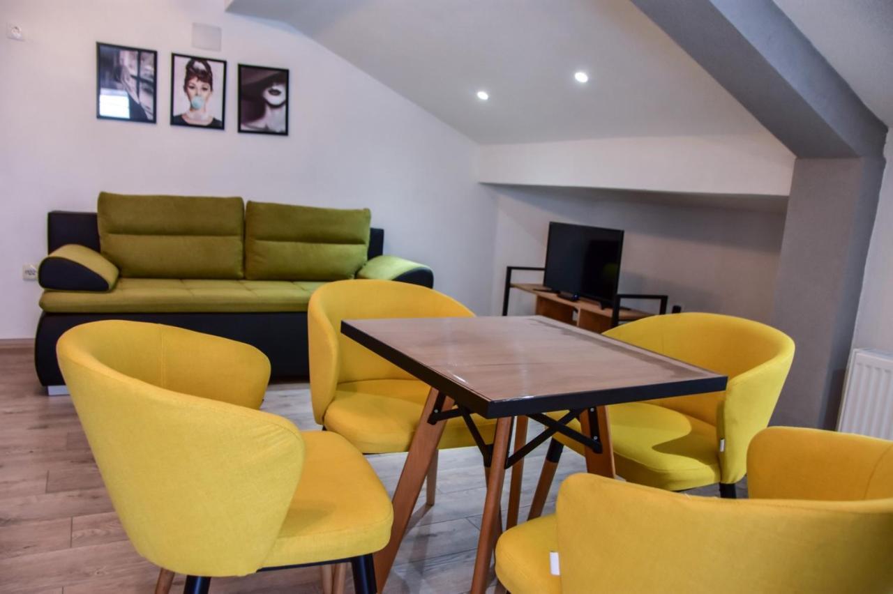 Papi Apartments Kruševo Buitenkant foto