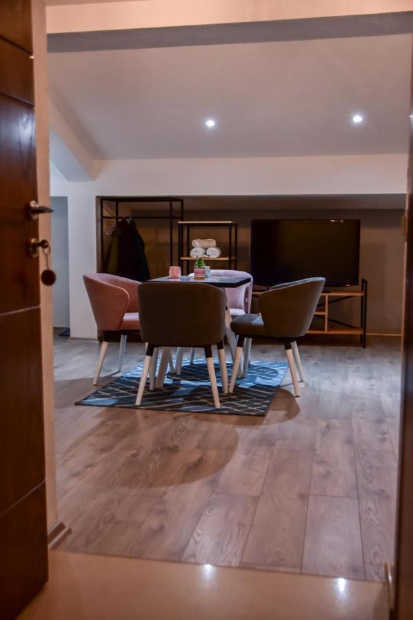 Papi Apartments Kruševo Buitenkant foto